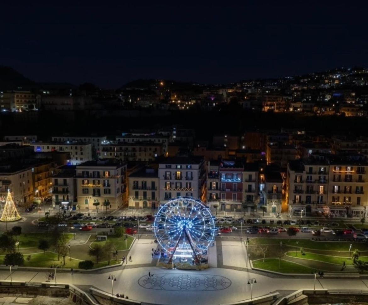 B&B Blog Pozzuoli Luaran gambar